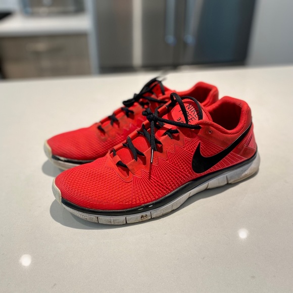 Nike Free Runs - Picture 1 of 2